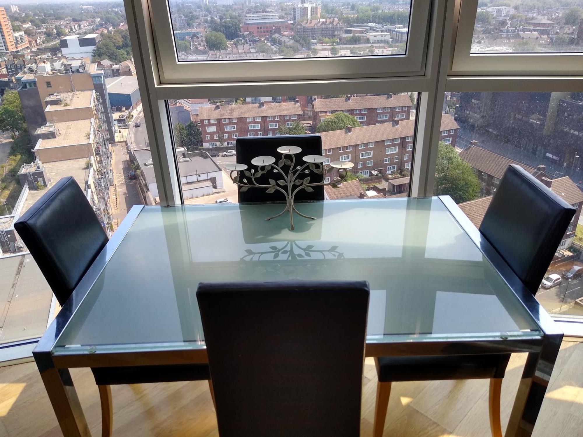 Room In Luxurious Penthouse Apartment Londres Exterior foto
